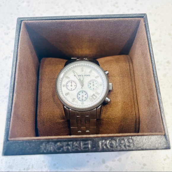 Michael Kors women watch - Picture 5 of 5